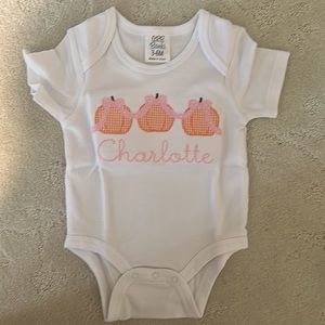 NWT Pumpkin Embroidered Onesie - Charlotte - 3-6 months